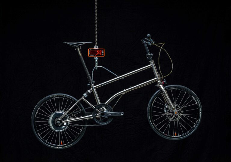 VELLO ultralight electric folding bike - unfolded | Design and Image © Vello Bike (via v2com)